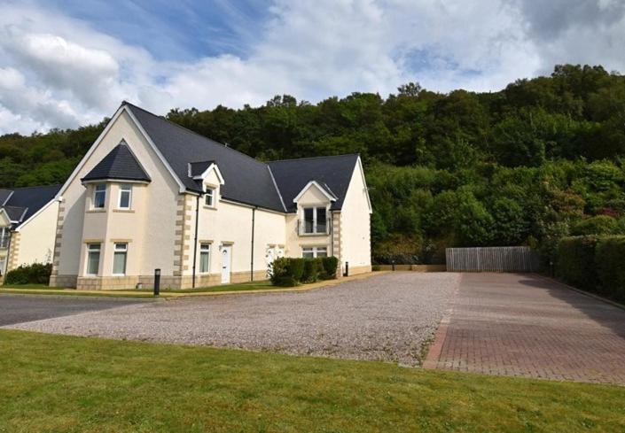 Conaglen, Glenloch View, Fort William 2-Bedroom Loch Side Flat Екстер'єр фото